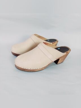 Lotta Swedish Comfort Platform Wooden Clogs 41 EU Stud Chunky Heel Beige Leather